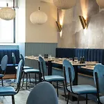 Отель The Vintage & 5*