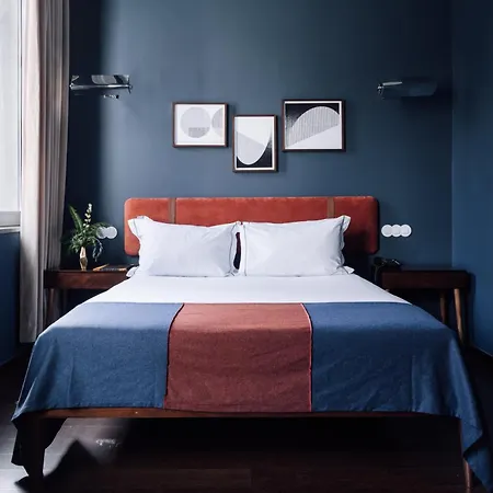 Готель The Vintage & 5*