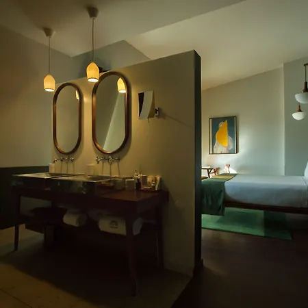 The Vintage & Лісабон