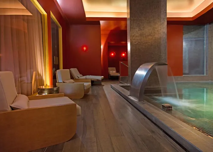 Отель The Vintage &